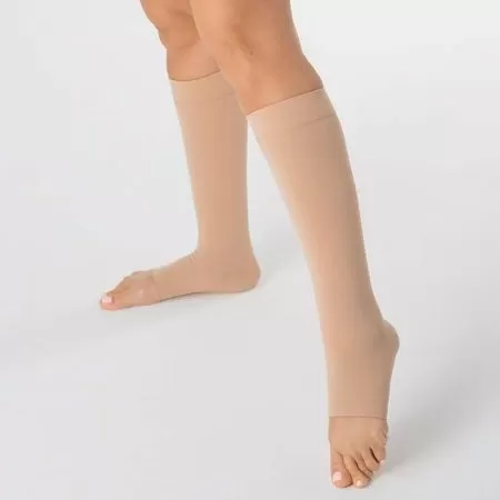 Гольфы компрессионные Evolution ТК.910 унисекс 1 класс компрессии с открытым носком цвет бежевый